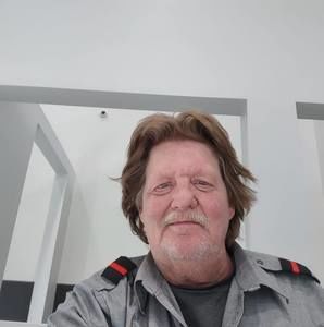 Meet your Posher, Lonnie